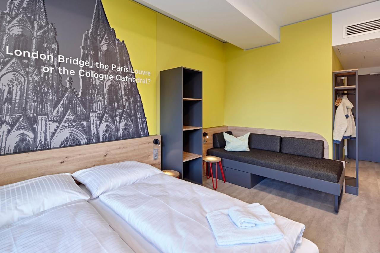 Meininger Hotel Koeln West Экстерьер фото