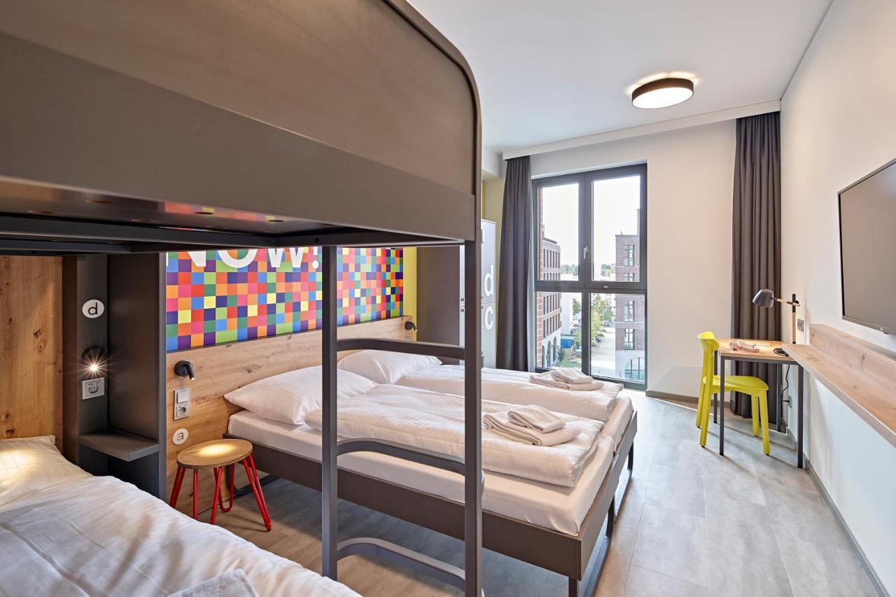 Meininger Hotel Koeln West Экстерьер фото